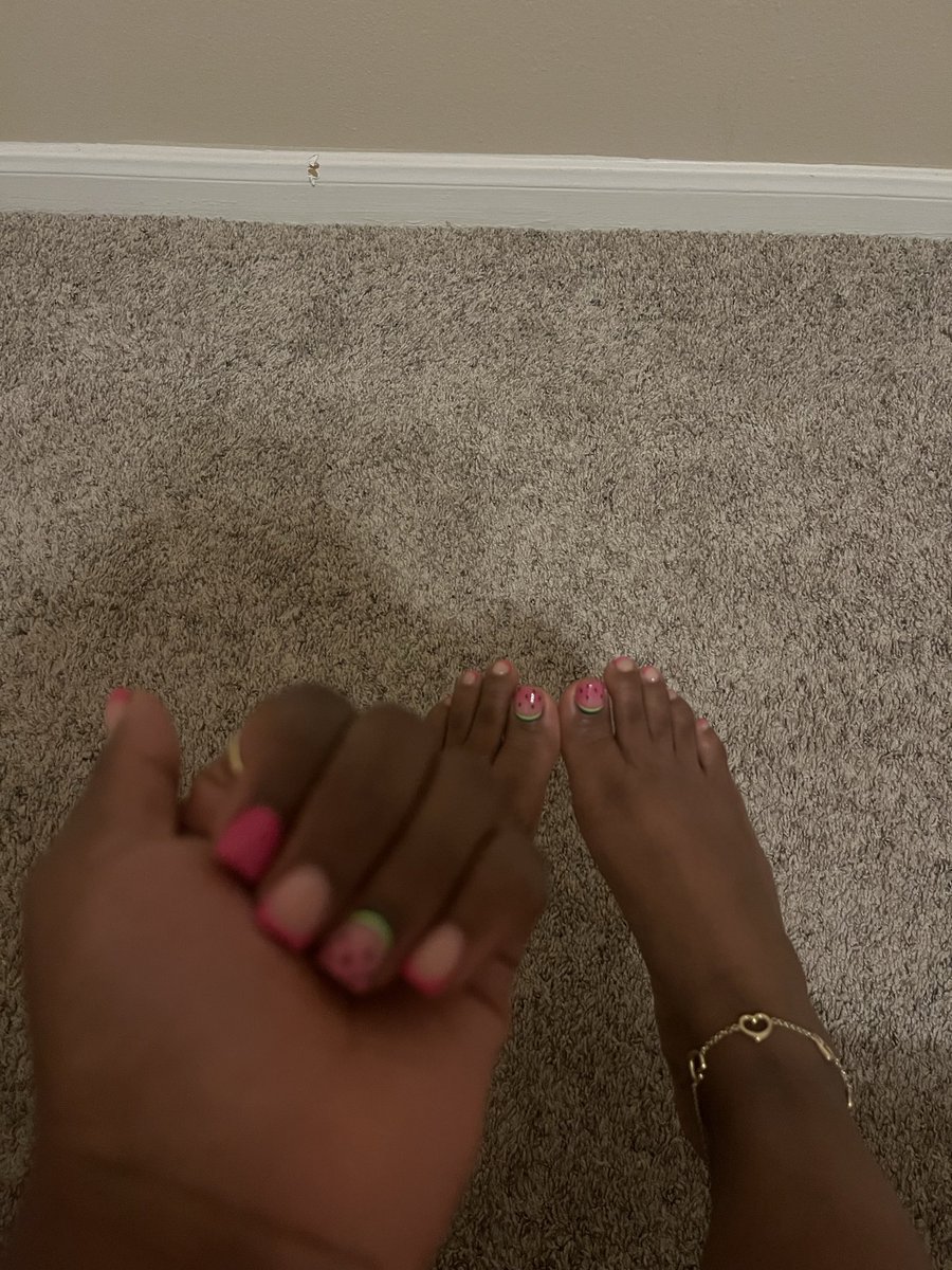 PrettyCoPedi's tweet photo. Watermelon 🍉 
DM Me, if your ready to
#Footx #FeetX https://t.co/fYKRzyhEpa