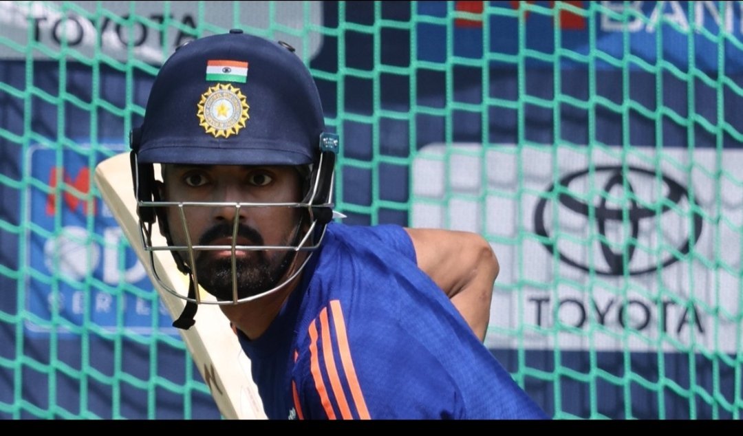 GoutamDash01's tweet photo. Most 50s in SENA countries since 2020 in ODIs:

1) Shreyas Iyer - 7 in 16 innings
2) Virat Kohli - 7 in 16 innings
3) KL Rahul - 5 in 14 innings

#klrahul
#viratkohli
#ROHITFOR2027WC 
#indiavseng
#lords https://t.co/mkl3kyi4av