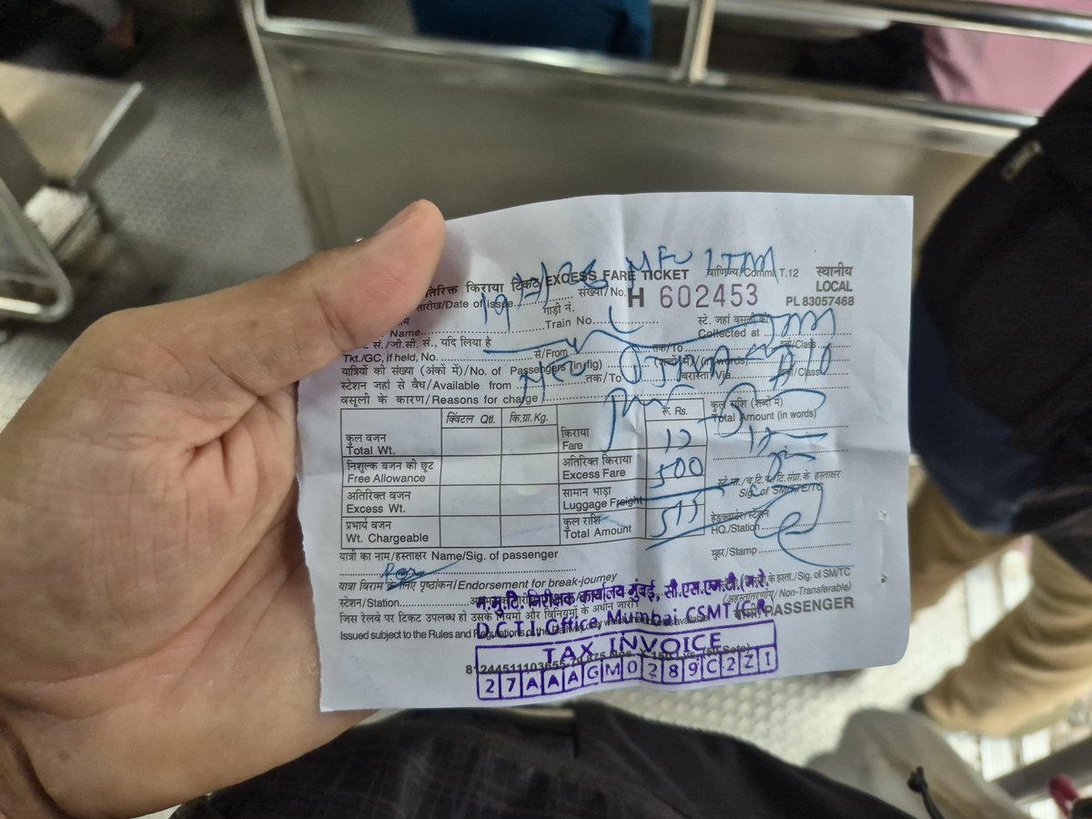 Raghuveer40479's tweet photo. @drmmumbaicr @RailMinIndia @RailwaySeva @GM_CRly @Central_Railway Today at thane Ticket Inspectors are not corporating when a normal person is asking direction towards ticketing counter they only Focus on fine and are not helping totally and are just taking money... Please look https://t.co/8Y4pHCtD24