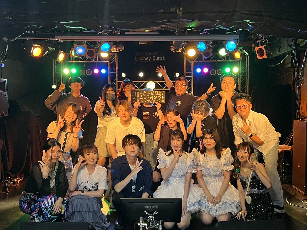 sing_poas's tweet photo. 【熱烈感謝！！】

この度はぽあずライブ vol.10に
ご来場ありがとうございました📣

ぽあずライブが10回目を開催できたのも、ご来場いただいた皆様のおかげです🥰

次回は2月20日（土）、四谷honey burstで
開催です🕺💃🏻

またお会いしましょう❤️‍🔥

#ぽあず　#ぽあずライブ https://t.co/AdE3bI1EX9