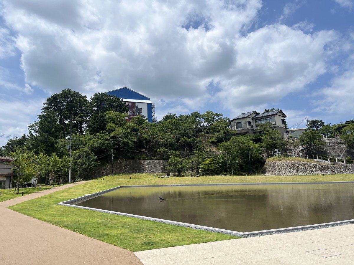katari_gunjyo's tweet photo. 蕎麦処、オススメしてもらって申し訳ないなぁ。
蕎麦アレルギーなもんで、ソースカツ丼だけ頂きますね！

ああ、なるほどね。

薄硬味濃い板状なんだ。 https://t.co/kMD3aCK3Ry
