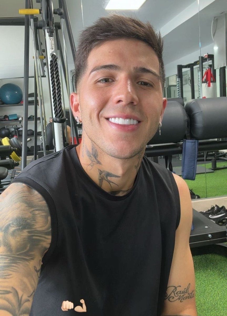 theo 🇦🇷 tweet media