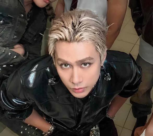 bishelski's tweet photo. Hindi ko naman pangarap makita ang buong mundo, basta makatitig lang sa mga mata mo, sapat na.

#NETIZENSCHOICE #JOSHCULLENSANTOS for Most Handsome Man Alive #MHMA2026 #MHMA2026JOSHCULLENSANTOS @thenreport #SB19_JOSH 
#JOSHCULLEN @JoshCullen_s https://t.co/NouJNjanES