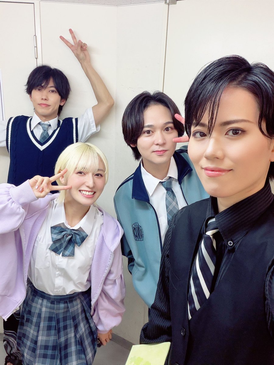 hiryu_tsukasa's tweet photo. 舞台「#彼女のいない教室」
マチネありがとうございました‼️日常で誰しも経験したことのある会話劇で、ビリビリとした緊張感、その中にほんの少し緩まる瞬間もあって笑って頂いたり、最後にはズドンと胸に迫るものがある。一言では表せない舞台。ラストは16:00開始です‼️
🎫 https://t.co/c5PJKesCba https://t.co/HSMbq9EfMG