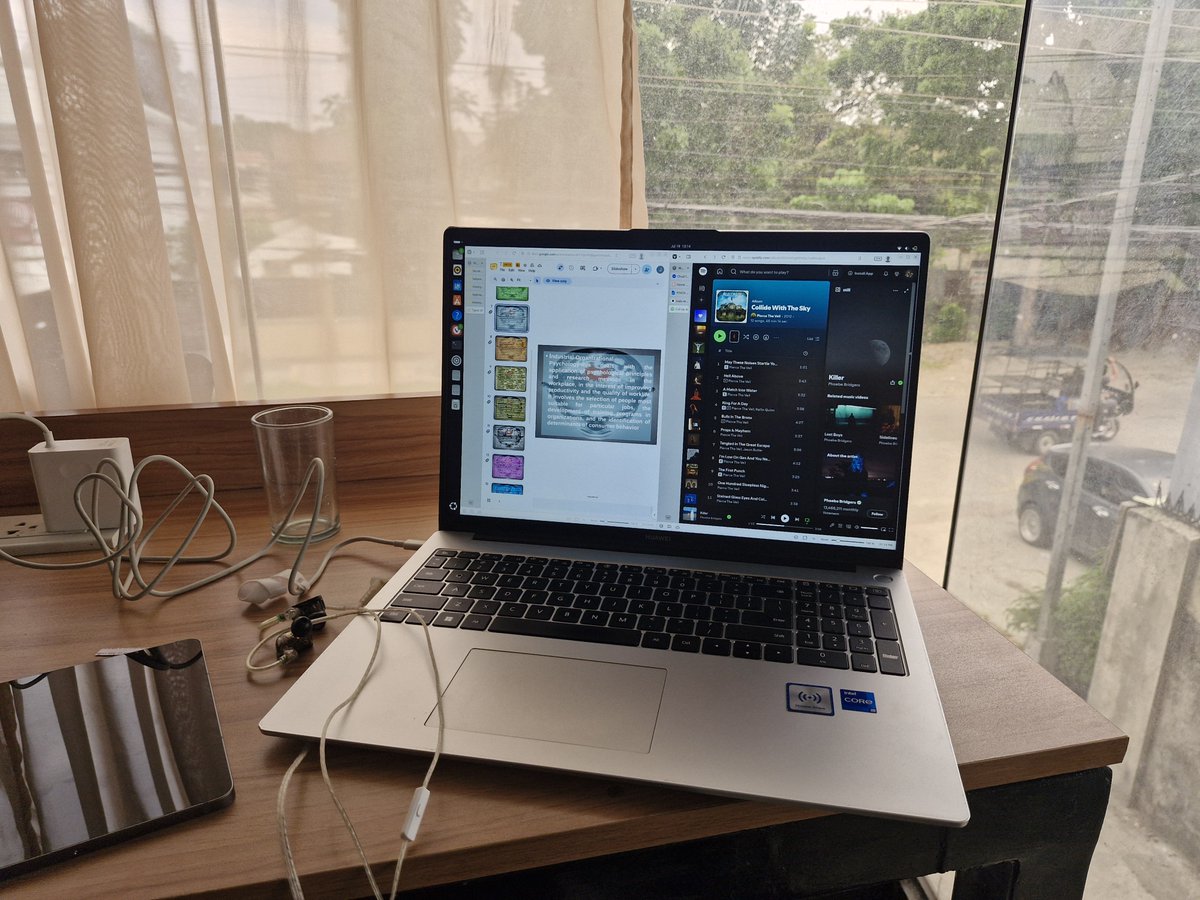 deskzip tweet picture
