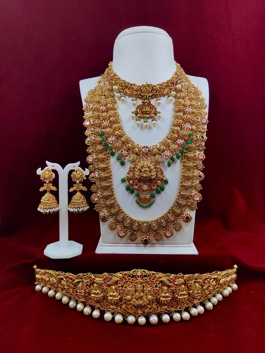 mljgold's tweet photo. An Excellent Wedding Set With Bottu Haram, Laxmi Devi Haram , Necklace, Jhumkas and vaddanam 

For Online Orders &amp; Instant Video, call or connect on 8125 782 411 or 990 990 3063

3-2-95 to 97,
General Bazar Main Road,
Secunderabad, Hyd -3.

https://t.co/XIc4oTPhbu https://t.co/QjZsrZNAj5