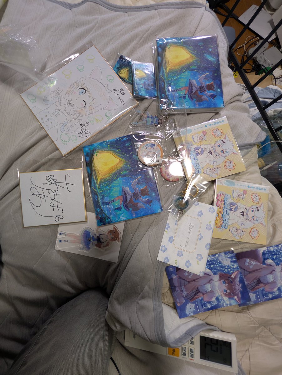 yuuki0350's tweet photo. リアちゃんのクラファンの返礼品が届きました！！こういうのをみると本当にリアちゃんを応援できて良かぅたと心の底から思えますね！！リアちゃんの直筆手紙を読んでます感動して泣いてしまいました😭
#碧葉リア
#あおばりあ3D https://t.co/ntnwfMzvWW