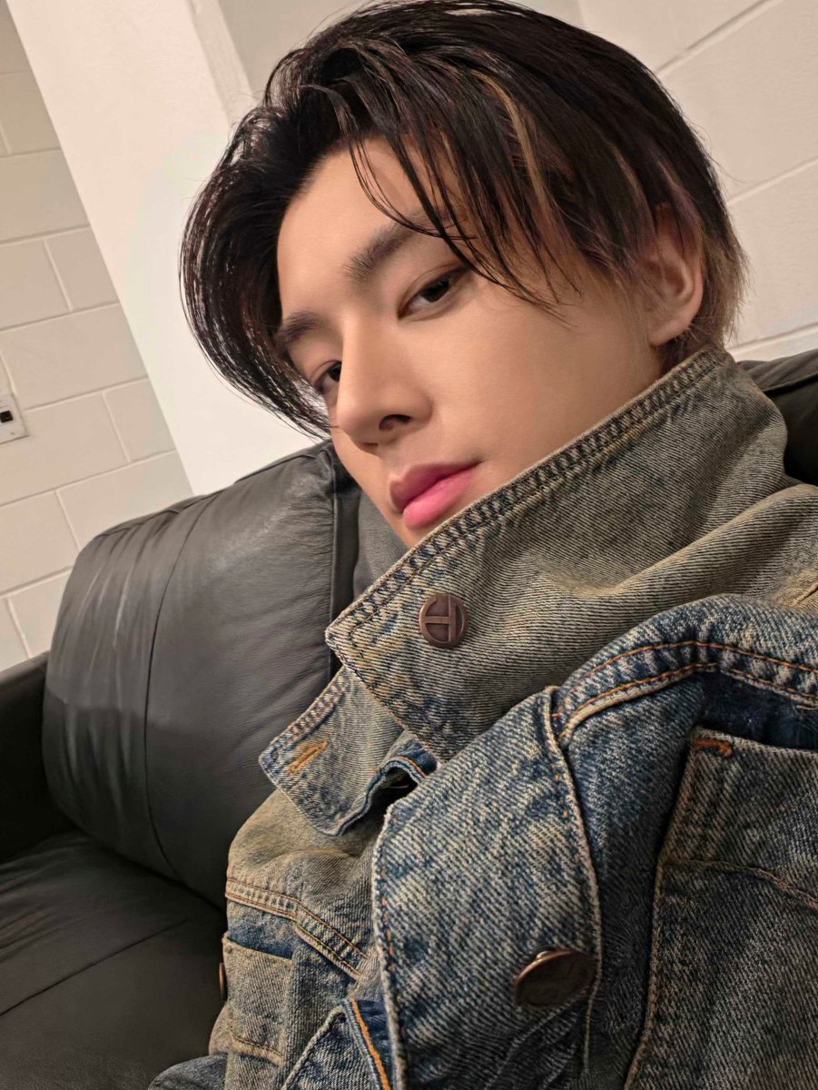 jakeupdateteam's tweet photo. 190726 | WVRS 🌟

love u Dallas❤️❤️❤️

#JAKE #ENHYPEN_JAKE #제이크 #엔하이픈_제이크 #ジェイク @ENHYPEN_members @ENHYPEN https://t.co/g49LUmSRut