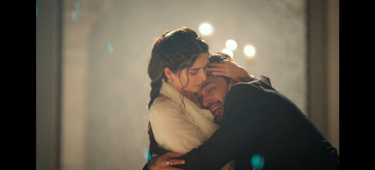 WithhLoveAnnie's tweet photo. How on earth did they succeed in creative the same intensity and raw passion in the chemistry despite replacing a lead is beyond me. 

Bhavika and Parth are exactly how Seher and Mahid are and should be. 

All that trauma and pain channeled into Devotion and Love

#SeherHoneKoHai https://t.co/iQU3XcP25n