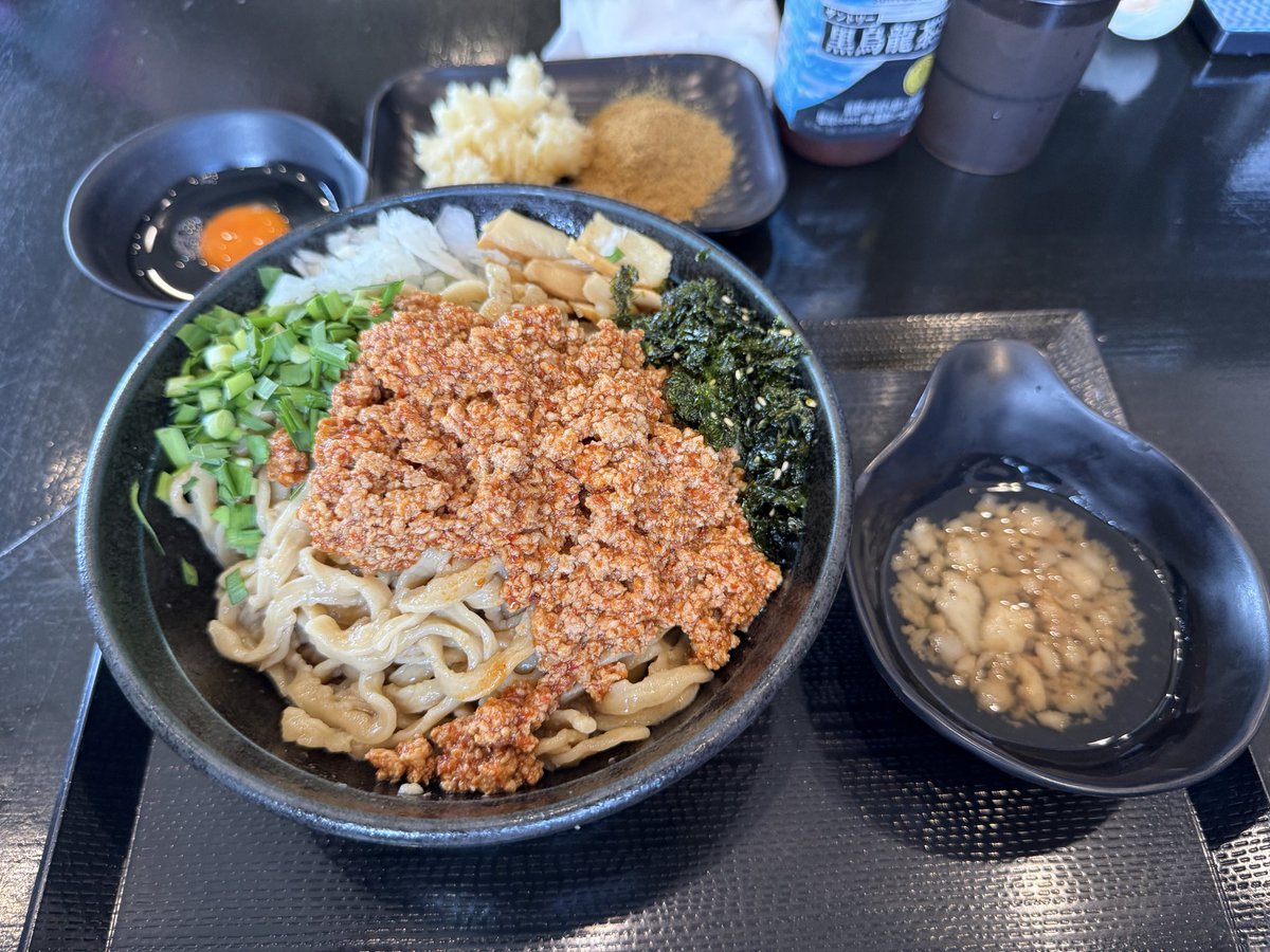 hiro_nabe's tweet photo. 新都心のピリ辛系の限定は本当ハズレがない。
朝から飲んでたから日和って400にしたけど700申請すれば良かったと後悔。 https://t.co/rNb7sdqeXi