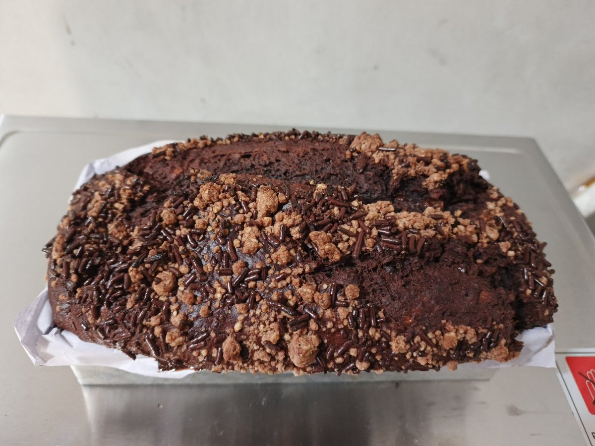 gabutpipell's tweet photo. Emang gue bakat bgt njir baking ini alias first try langsung jadi semuaa???? Yg cheese agak fail sie krn bocor, tp ya tetap aja. Mantap juga gue😜 https://t.co/q7lzQCcrRB