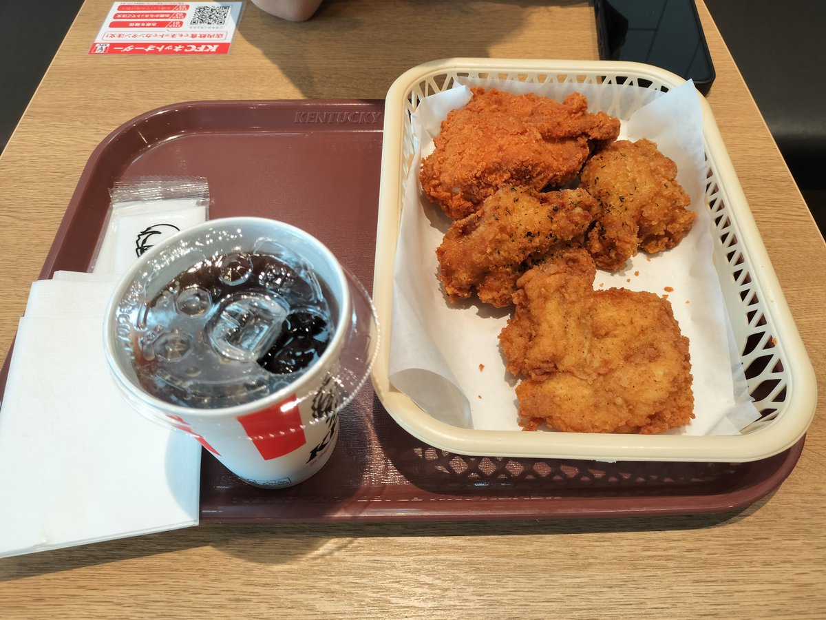 しるばー tweet media