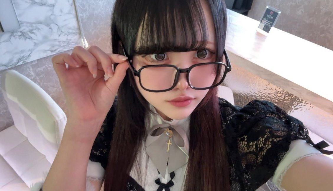 Helios_2025_'s tweet photo. 本日すず久しぶりの出勤です！
出勤メンバー多めなので会いに来てください😻✨暑い夏は飲んでぶっ飛ばしましょう！

🩵本日の出勤🩵
@www_cm_ めの15:00
@suzu_million すず15:00
@fuuu_uh ふう16:30
@matuokaai_0525 愛18:00
@melocinderella めろ19:00

#コンカフェ　#高円寺　#昼飲み https://t.co/YSEudndLir