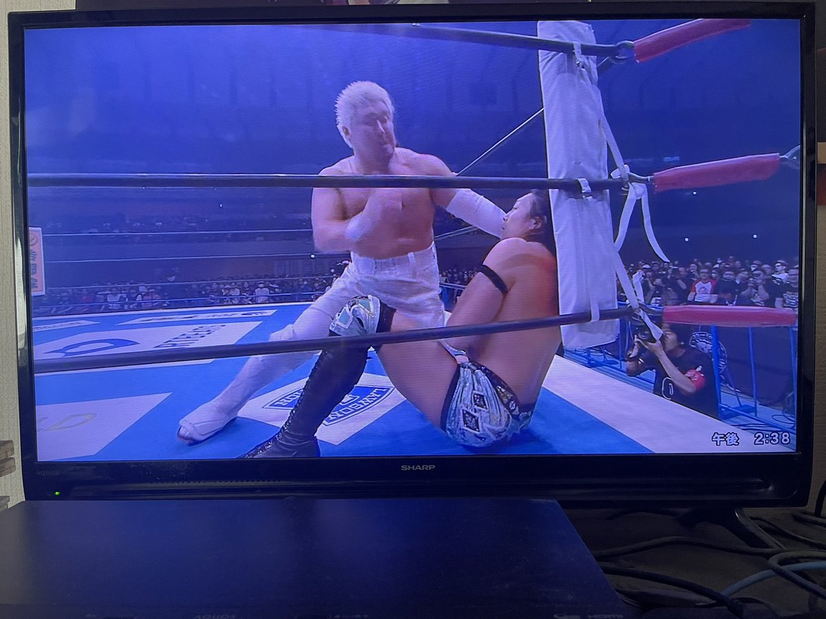 tsob2011's tweet photo. yutoが竹下にガンガン突っかかる！
イイねイイね！
#G1CLIMAX36 https://t.co/0Q3JafJZ4e