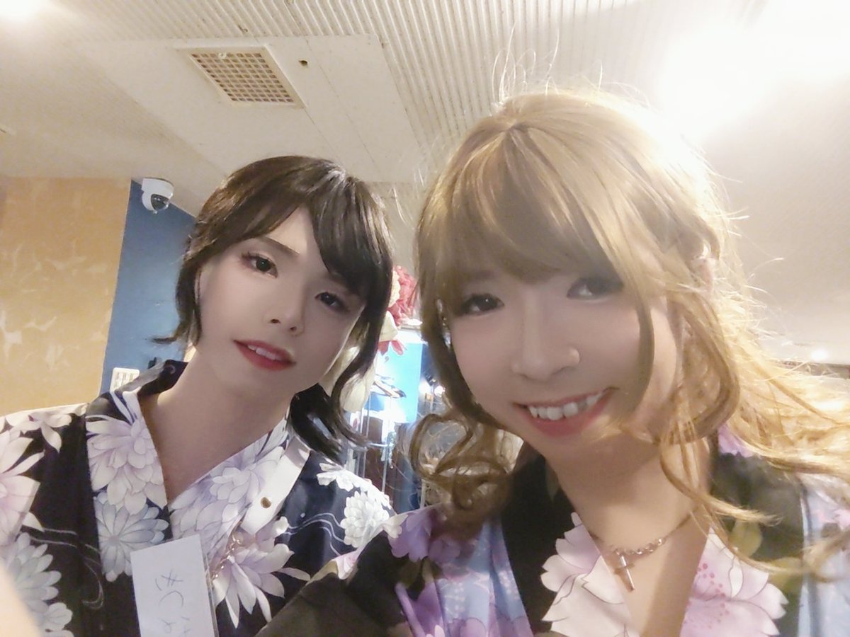 kazuclock_josou's tweet photo. @4429YOSSY @riri_dayo_0713 @sshhiioommiinn 昨日のラビコンの思い出②
なつきさんとかつらぎ結衣さんに初めてお会い出来ました✨️
#ラビコン
@yui_mocha17 https://t.co/bmBI3RksKK