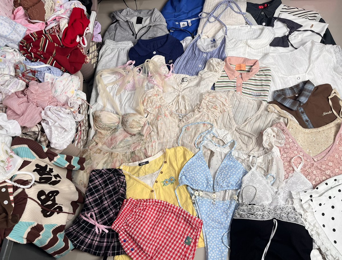 nonkoy09's tweet photo. 🌸 ส่งต่อเสื้อผ้า มีมากกว่าในรูป  🌸
              รี+ฟอล ค่าส่ง 35฿ 
         🏖️ ลงวันนี้ค่ำๆ ลงสองวัน 🏖️

#ส่งต่อเสื้อผ้า #ส่งต่อเสื้อผ้ามือสอง #เสื้อผ้ามือ2  #ส่งต่อ #เสื้อผ้ามือสอง #feelfreebkk #cintage #ส่งต่อstylist https://t.co/DjpuMQ5DQP
