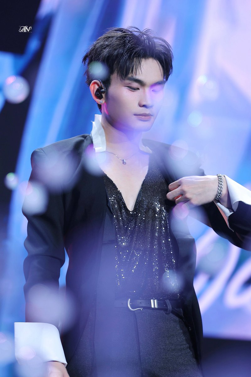 janinwonderland's tweet photo. |260717| UPRIZE FM127.01MHZ

Chỉ hai ta giữa sao trời đêm
Cùng nhau khiêu vũ, anh và em 🩵

#WONBI #UPRIZE_WONBI #UPRIZE https://t.co/wk2mY1RjZR