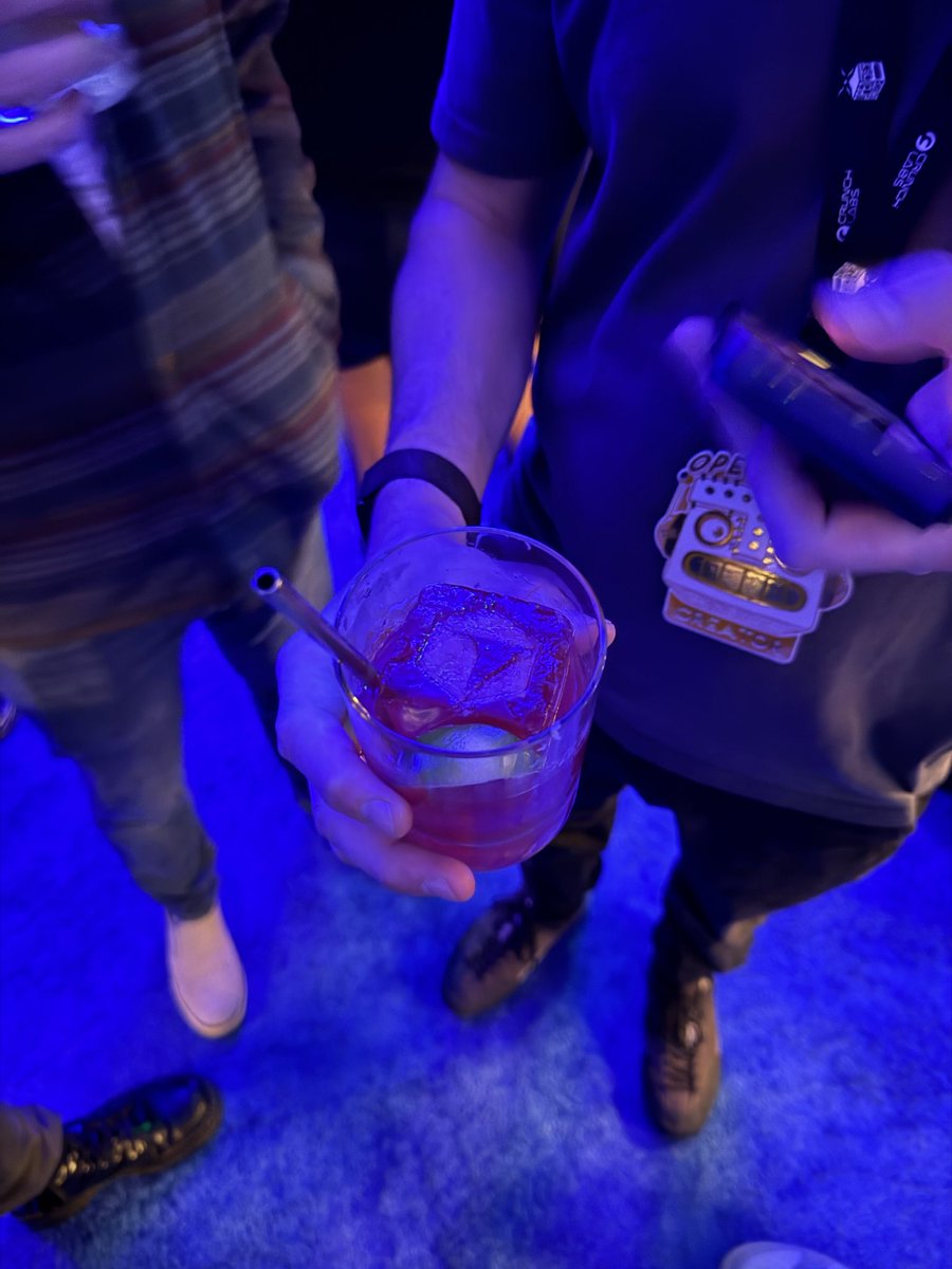 DJSnM's tweet photo. So I guess technically this is a SpaceX party right? https://t.co/Ik1Zyw9eKP