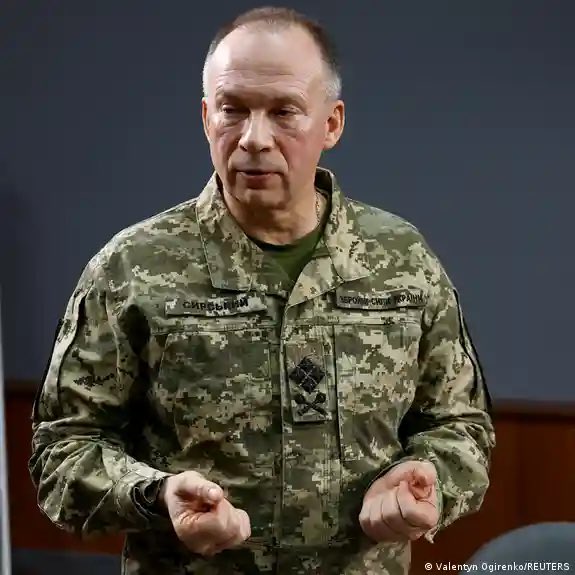 VovZ096z's tweet photo. На фото тіп у якого батьки живуть в місті владімір, що на росіі і на тої ж росіі живе і його старший син. То ж про яке знищення росіі ми можемо говорити з таким головкомом? https://t.co/2dX12l8ews