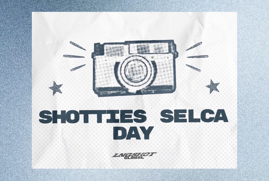 LNGSHOTBASE4sho's tweet photo. [NOTICE] SHOTTIES Selca Day Official Date

In alignment with the official announcement day of LNGSHOT’s fandom name, SHOTTIES Selca Day will be held on the 22nd of every month.

📌Tags to be used: 
#.ShottieSelcaDay #.4shosd #.LNGSHOT 
#.롱샷 + member tags (#.OHYUL #.오율 , #.RYUL #.률, #.WOOJIN #.우진, #.LOUIS #.루이)

Let’s make the 22nd of every month a special day for SHOTTIES 🤞🏻