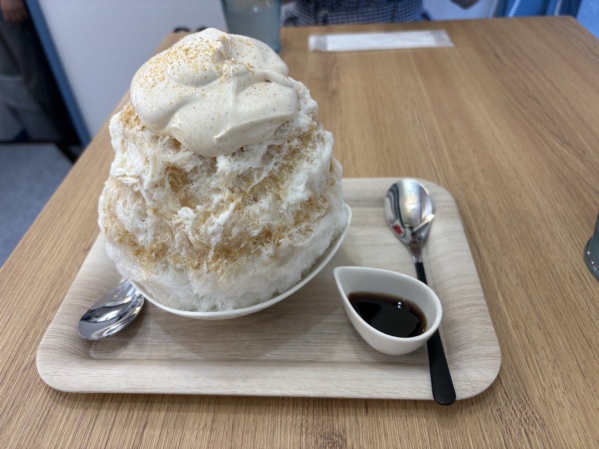 al62owl's tweet photo. 昨日食ったかき氷だぜ
俺はきな粉あんみつを召喚したぜ！ https://t.co/WsQceBHyL9