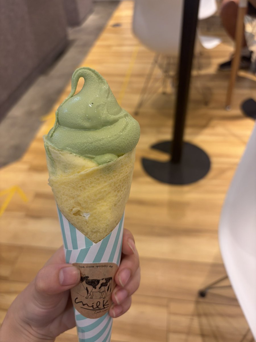 21ics's tweet photo. デザートcafe aveにて
今限定の？「クレープ抹茶」
見えないんだけど、抹茶アイスの下に生クリームも入ってて美味しかった😋 https://t.co/45opmKYbaN