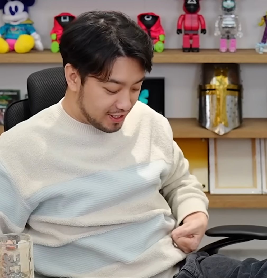 ESTL_G's tweet photo. "가짜 배고픔 x발아!" https://t.co/dXVZ0J27Ji