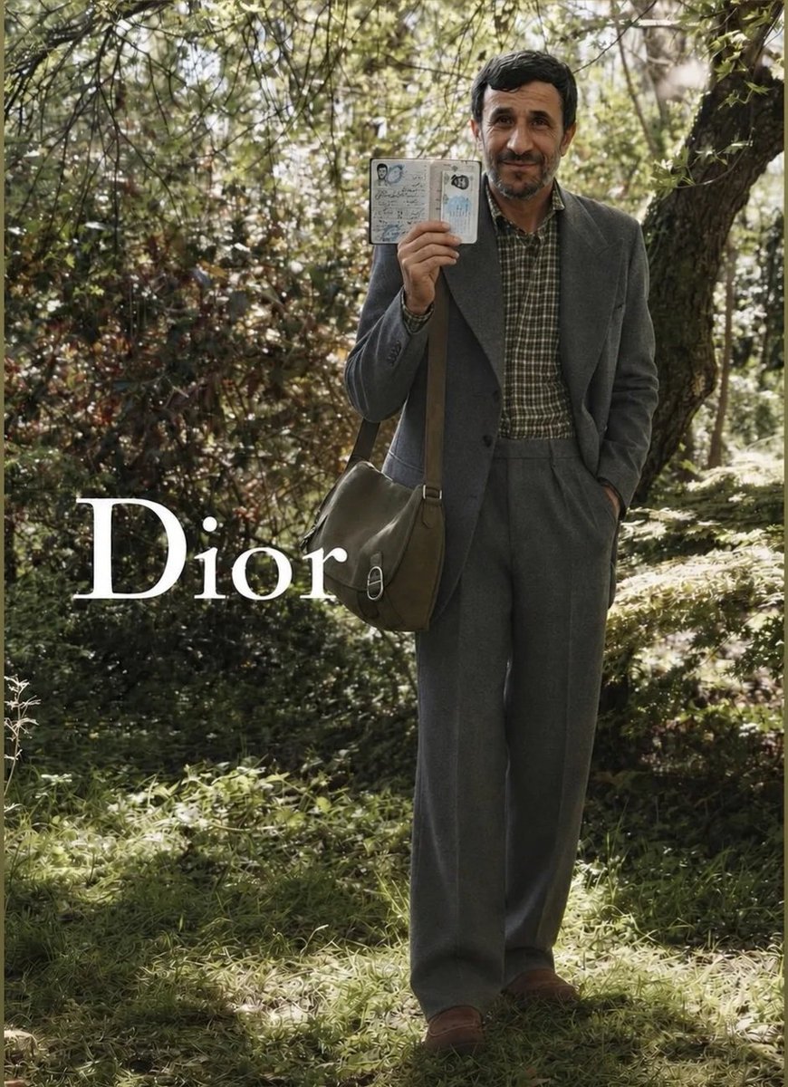 changein25's tweet photo. Mamutti &amp; Dior https://t.co/OvF0triI0p