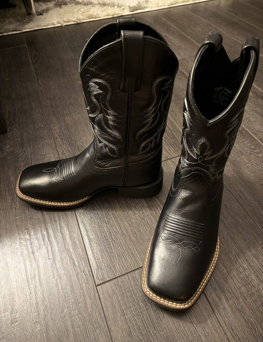 bootfan012's tweet photo. New Cody James square toes. Love em so far https://t.co/6sjfJ9aDnA