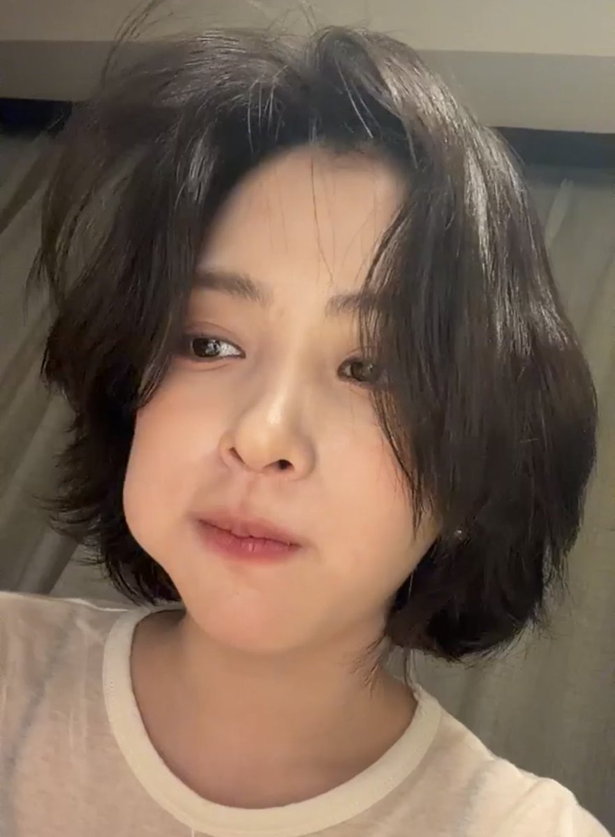 ryudoriii's tweet photo. 아 진짜개기엽게생긴 얼굴에비해 햄부기가 너무커서 볼따구 동그래진 햄부기햄 https://t.co/VLxcy4tNru