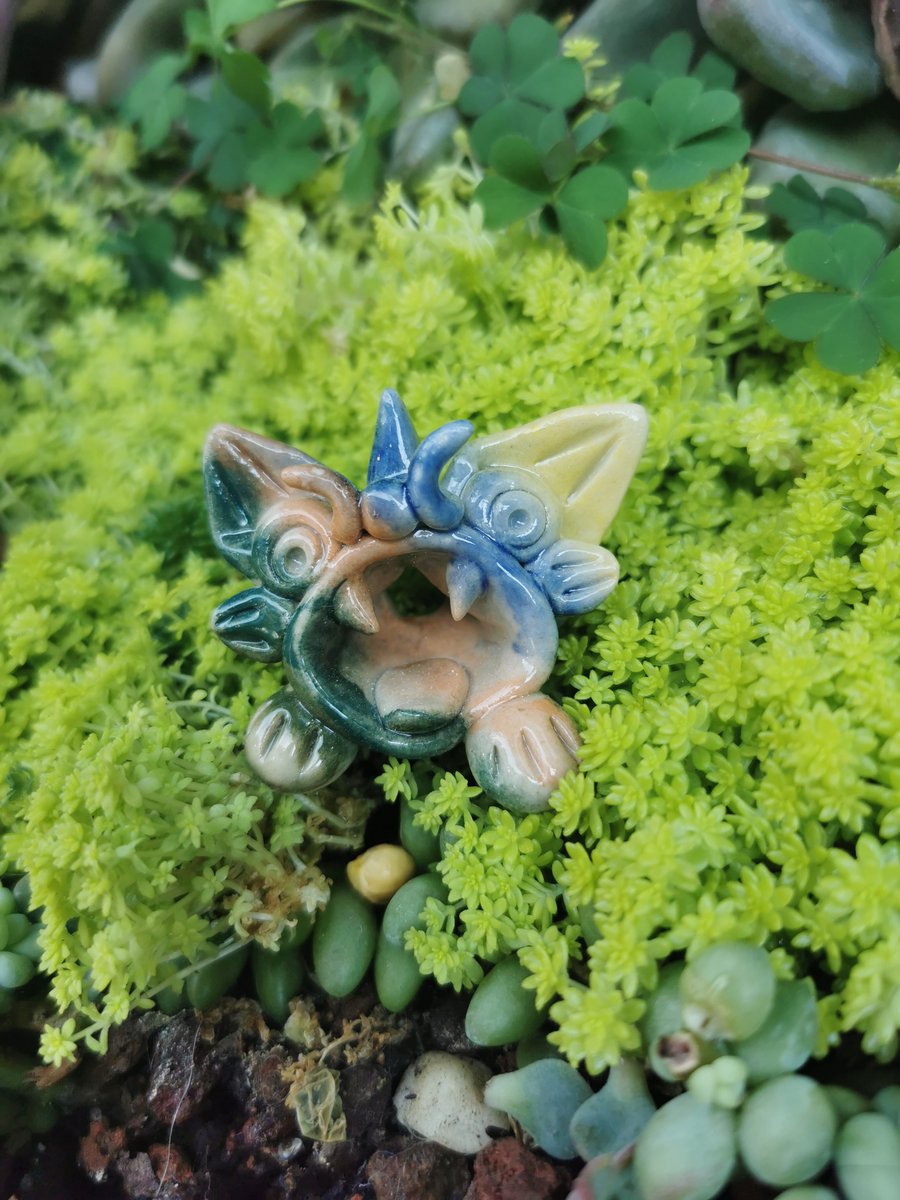 jaejae0033's tweet photo. Just upcycled an old mason jar into a cute succulent planter—no fancy tools needed! Perfect for small spaces and saves trash.  #DIYCrafts #UpcycleLife， https://t.co/zrXidalrmA