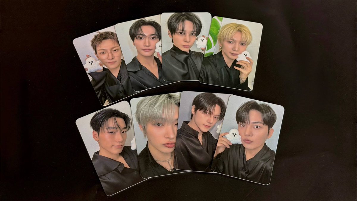 stroberisani's tweet photo. wts atiny fanmeeting zone 

rm15 each 
#pasarATEEZ #pasarateez #ateezmy https://t.co/me2iaRZnfG