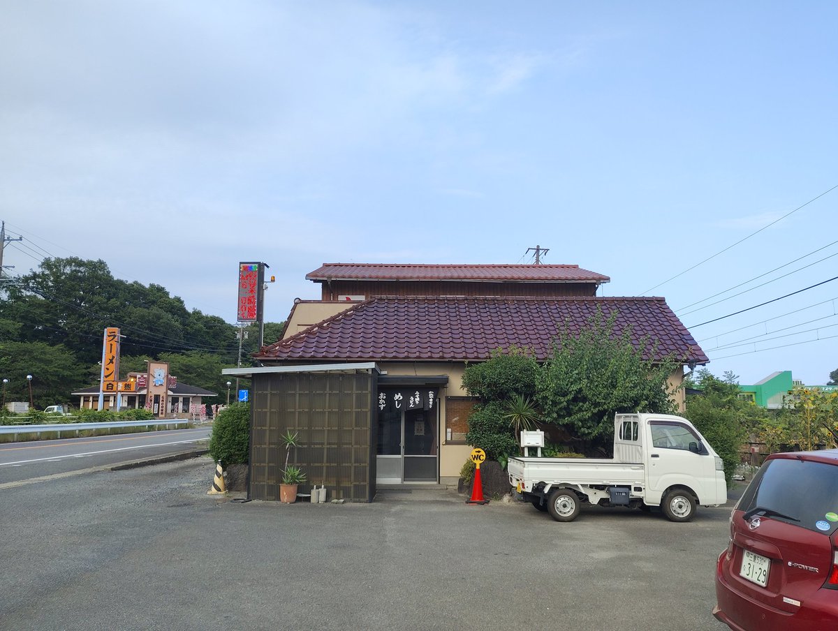 fra273man's tweet photo. 帰りに、亀山の焼きうどんを食べました。これは、あたり🎯 https://t.co/Ahm4jvXVD0