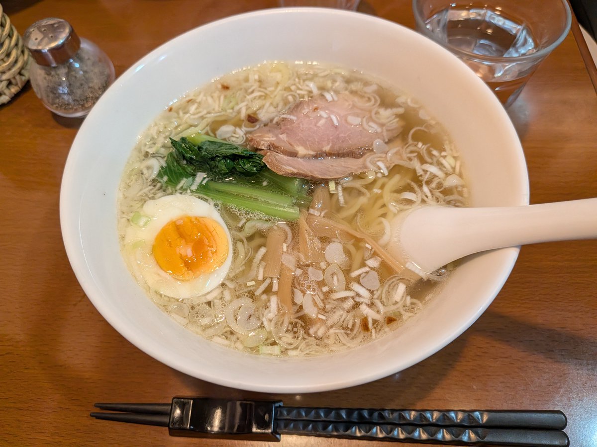 Io_stream52's tweet photo. ほんっっっとうに美味しいさっぱり塩ラーメンです🍜 https://t.co/L3hARp786B