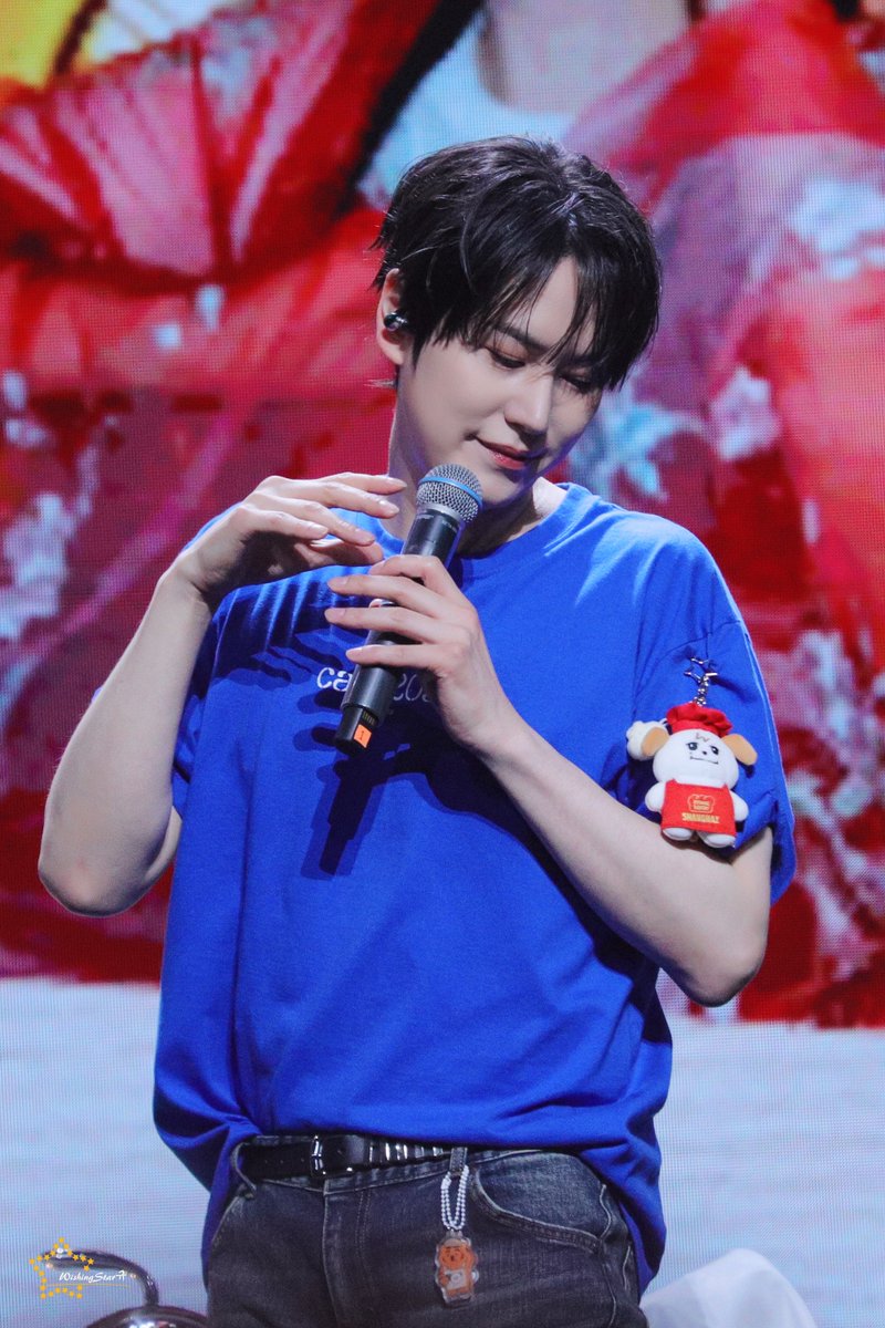 wishingstar4kyu's tweet photo. 260705 Hotel 203 in SHANGHAI HQ
Part 9-2
규매를 꼬시는 거예요? 🤣

#규현 #KYUHYUN #圭贤
#규현아_사랑해 https://t.co/5hIZdiY6a8