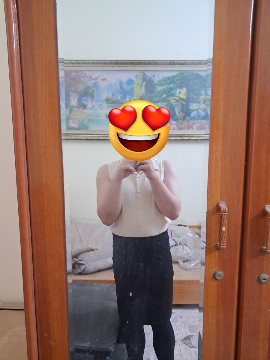 boundagefemboy's tweet photo. 31/7 này cô thư ký đi quân sự về,không biết có anh này muốn set kèo quanh khu vực Long Biên không ta chứ em nứng lắm rồi https://t.co/gKRLz9ukZb