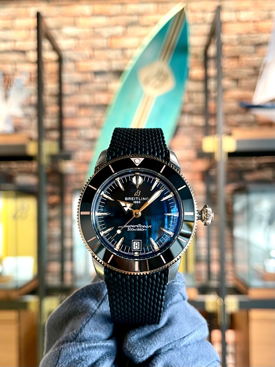 sub_naviko's tweet photo. スーパーオーシャン ヘリテージ B31 オートマチック 42
UB3111241B1S1
1957年の初代スーパーオーシャンのデザインを受け継ぐクラシカルさ、最新の自社製ムーブメントB31、18Kレッドゴールドまでもが融合したラグジュアリーな一本✨
#ウィーラブダイバーズ https://t.co/zmHPLojfyL