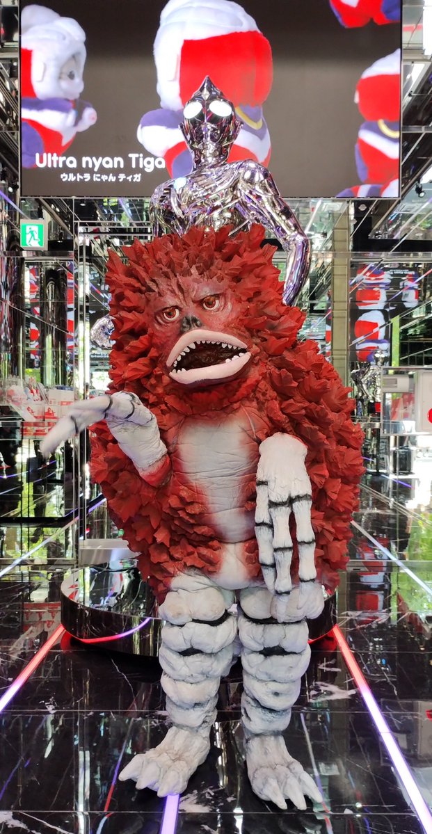 srunp's tweet photo. 午後はULTRA MART TOKYOでピグモン撮った

めっちゃ可愛かった♪
#ULTRAMART 
#ピグモン https://t.co/3DK6x9bLRr