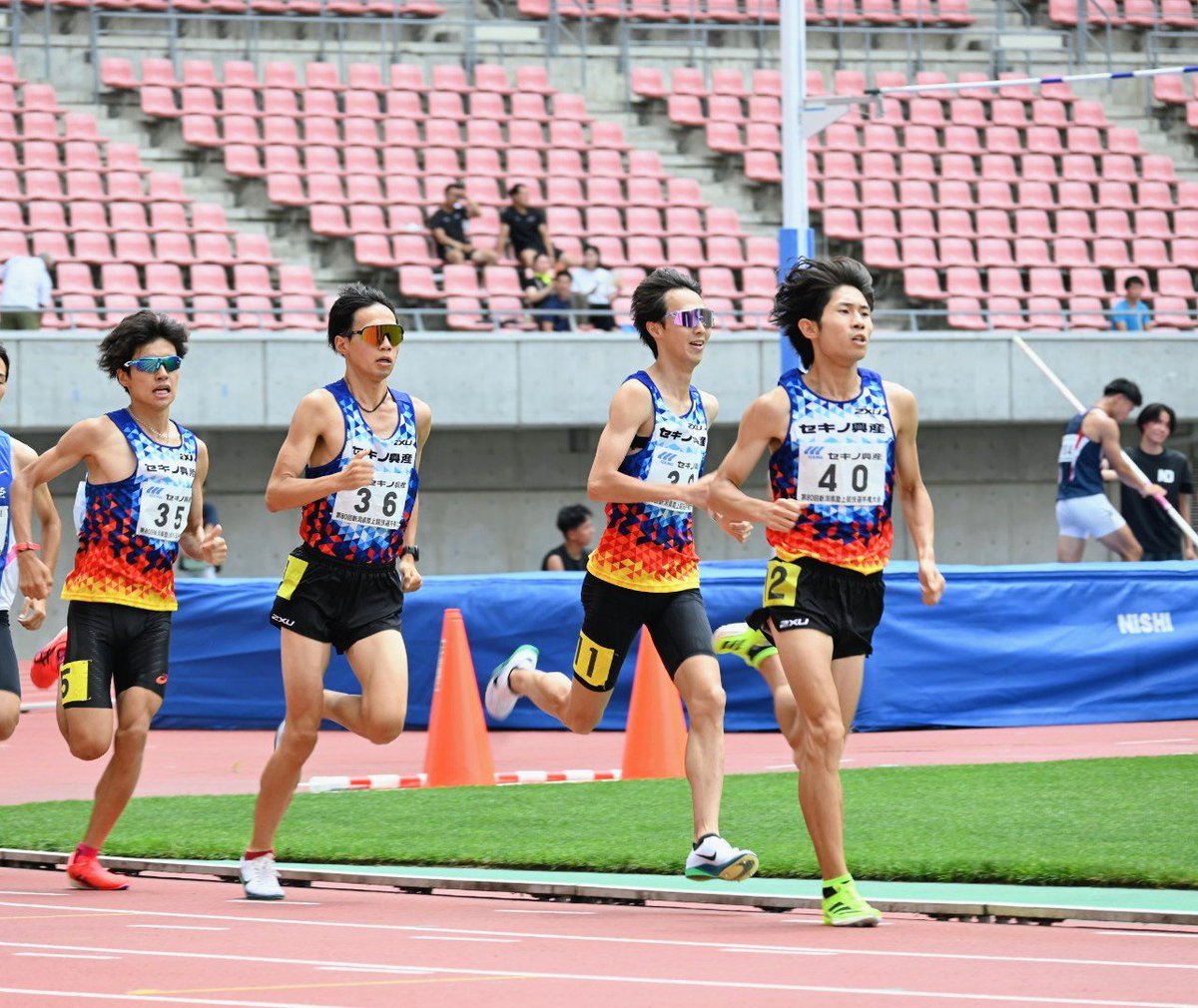 muscle9612's tweet photo. [大会結果]

第80回新潟件選手権

デンカビックスワンスタジアム

1500m決勝

#小島准　　3'49"81GR  2位🎉PB

#渡邉正紀　3'49"99GR 3位🎉PB

#黒谷優　　3'49"99GR 3位🎉PB

#渡辺一輝　3'50"86GR 5位　PB

#杉岡洸樹　3'52"14　　7位　PB https://t.co/GHZGKEhKkk
