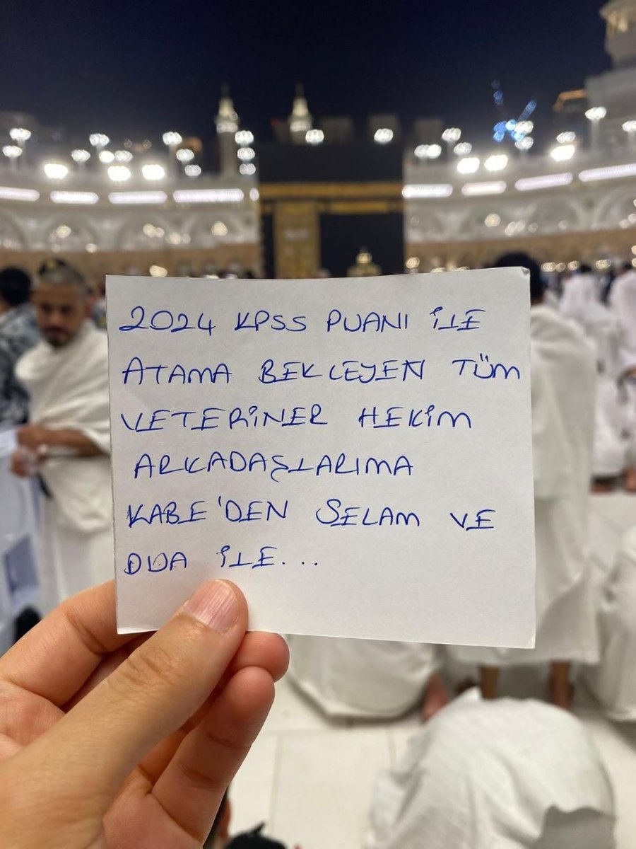 hasankayafb's tweet photo. Bizde atama mücadelesi böyle. 
Neden veteriner hekim sayısı fazla oldu? Cevabı fotoğrafta. https://t.co/ZeHMDqWfoE