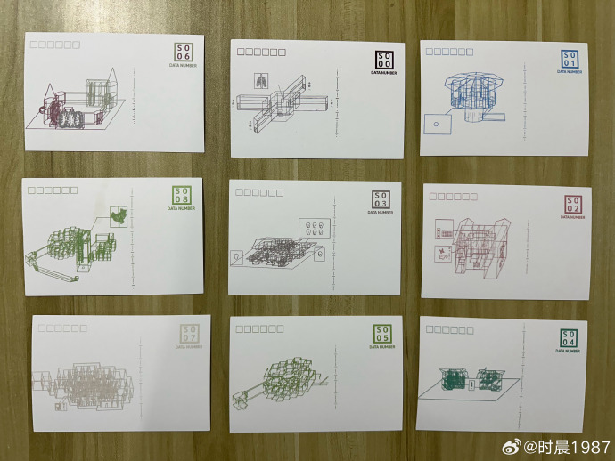 shichen1987's tweet photo. 昨天書店來了一位顧客，她送了一套明信片和兩個徽章給我。上面畫著綾辻行人先生的『館』系列，都是她自己手繪的，非常厲害！她是綾辻行人先生的忠實讀者。她說這套明信片还隱藏了『密碼』，大家能看出來嗎？ https://t.co/QcfuA4onBH