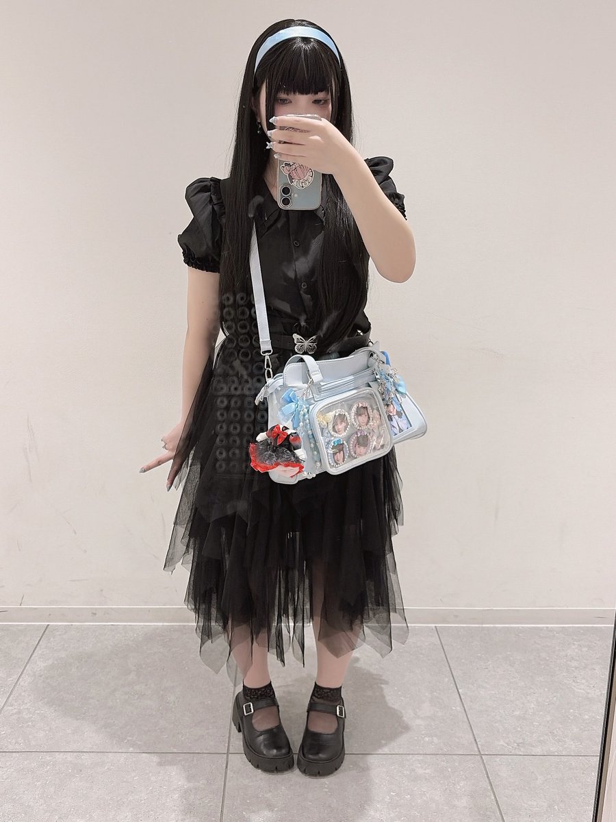 本日ふぁんとむらんど🦋 カチューシャのもかちゃん好きすぎて