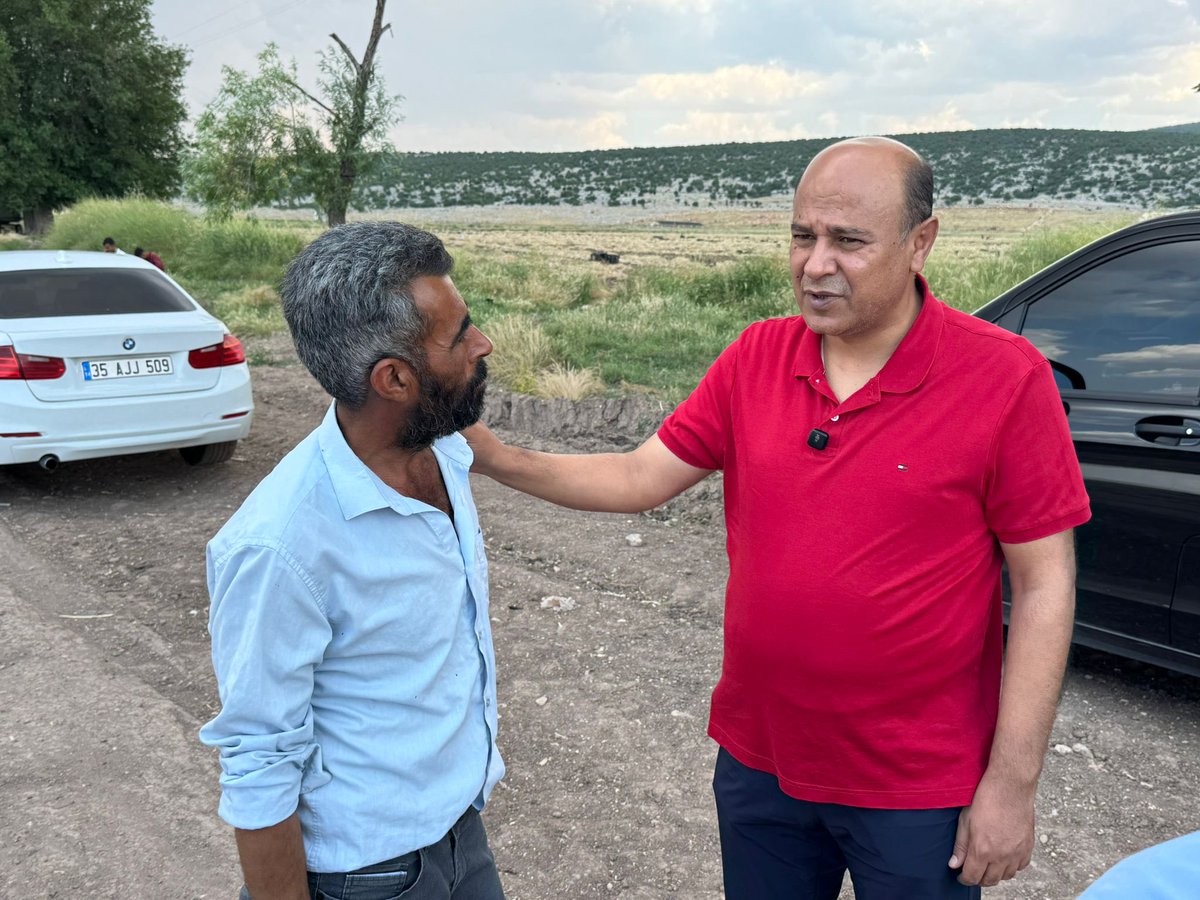 VakkasAcar1's tweet photo. Gönül gönüle, omuz omuza olduğumuz sürece aşamayacağımız hiçbir engel, yeşertemeyeceğimiz hiçbir umut yoktur. Pazar gününün evlerinize huzur, sofralarınıza bereket ve gönüllerinize ferahlık getirmesini diliyorum. Tüm hemşehrilerime, dostlarıma ve aziz milletimize mutlu, huzurlu pazarlar.