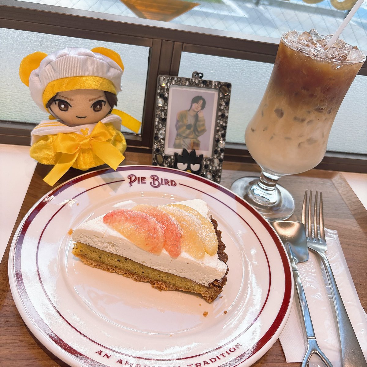 ruu23's tweet photo. 紫苑のもみじ🍁泣かないつもりで来たのに、手ぬぐい握りしめてました……。皆様の声のお芝居に素晴らしかったです。 https://t.co/voXLgShKMX