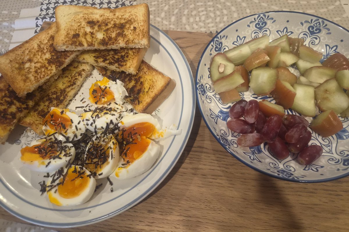 mimakiri's tweet photo. Special lunch untuk gay kesayanganku. https://t.co/yl2dc3ODDC