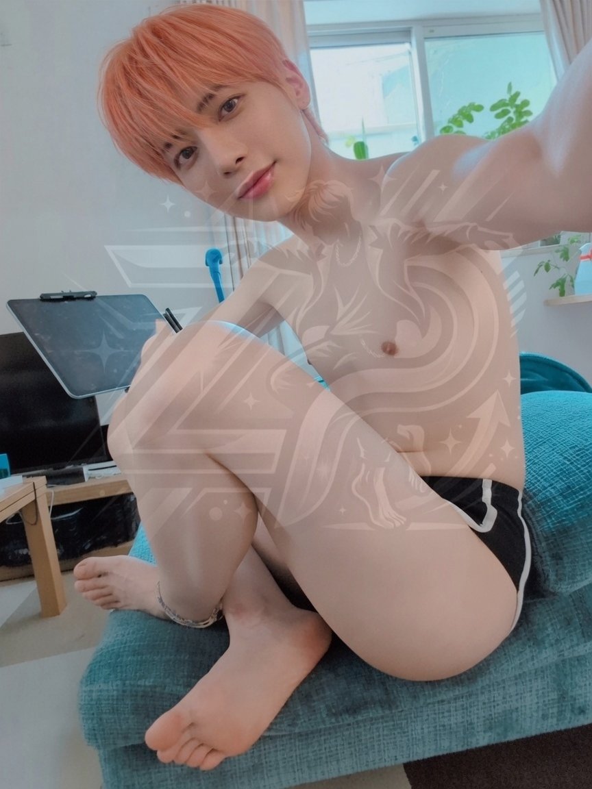 ZP_Feet's tweet photo. 🐿️👣
#foot #feet #footfetish #feetlover #feetworship #soles #barefeet #barefoot #toes #nsfw #AIArt #AI #fanart #shirtless #nipples https://t.co/rHyqgsYKsB
