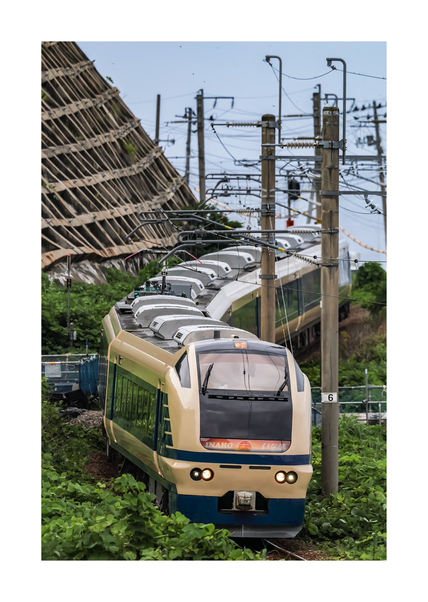 5531Kazuo's tweet photo. 2026/07/18  羽越本線  E653系 U101編成 583系色
3M 特急いなほ3号
この時季の営業デビューはウレシイけど熱くてツライ https://t.co/ETCOB1q8S6