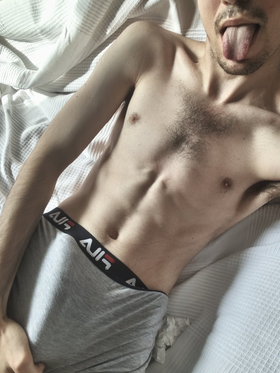 2027dan2027's tweet photo. Buenos días,preparados para un buen desayuno?😉💋🔥 Sígueme y RT para que te envíe un regalo🫢 y chat hot😉🔥👄 https://t.co/kPA2k4HXfv