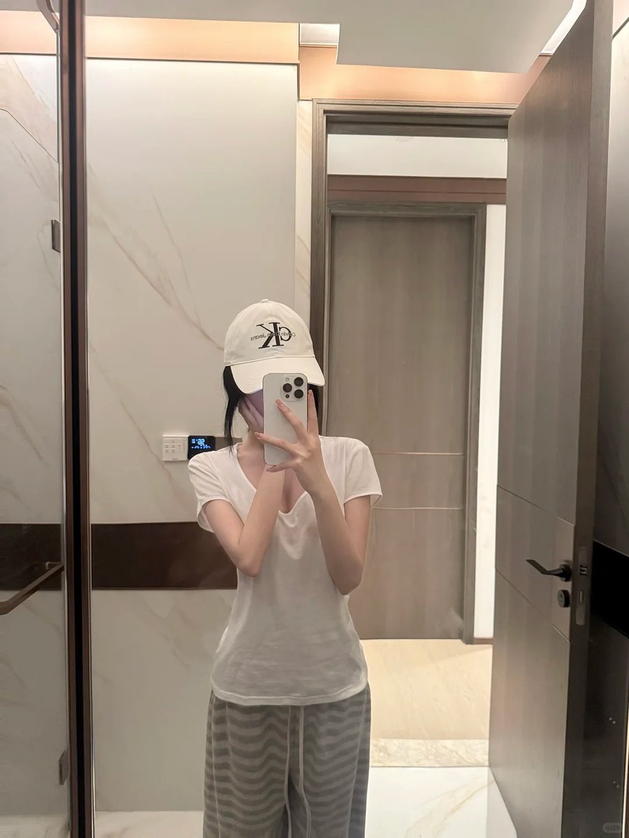 karenputtemans's tweet photo. 學生兼職服務，有需要的可以搵我 主頁有聯繫方式 https://t.co/XZOQJnN6j6