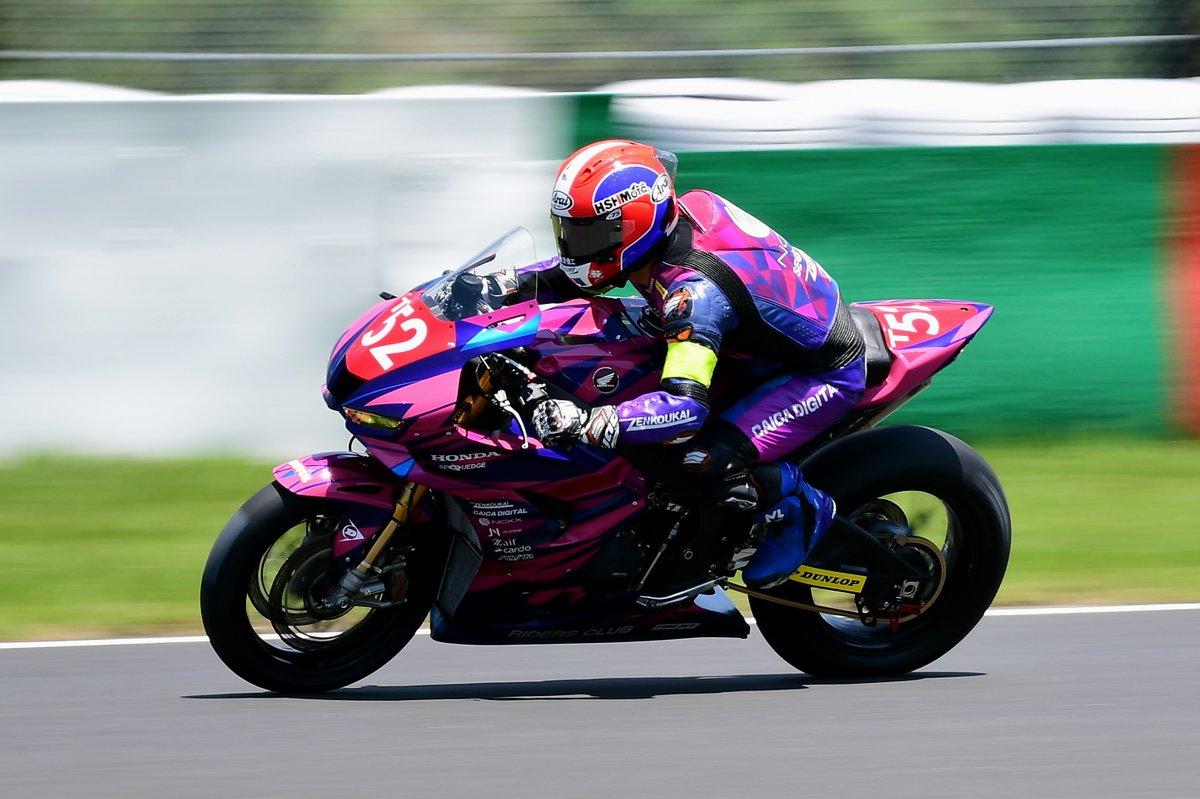 kane24170585's tweet photo. NCXX RACING with RIDERS CLUB
@NcxxRacing
🟨#亀井雄大 選手 @yuudaikamei16
#NCXXRACING #RIDERSCLUB
#FIMEWC #Suzuka8hours #鈴鹿8耐 https://t.co/7gaVsDjsFz